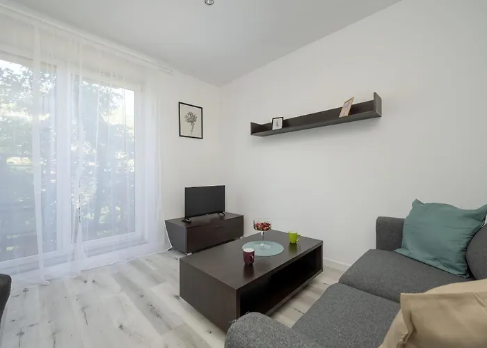 Białowieska Z Aneksem Kuchennym I Balkonem By Renters * Wrocław