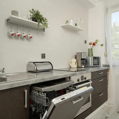 Bialowieska Z Aneksem Kuchennym I Balkonem By Renters *