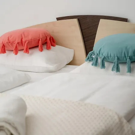 Bialowieska Z Aneksem Kuchennym I Balkonem By Renters شقة