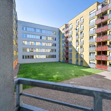 Bialowieska Z Aneksem Kuchennym I Balkonem By Renters Apartment Breslau