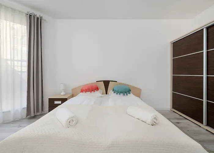 Białowieska Z Aneksem Kuchennym I Balkonem By Renters Apartment Breslau